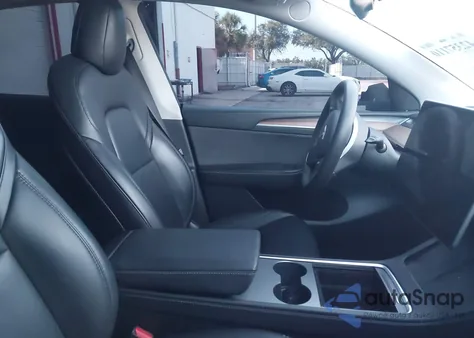 2022 Tesla Model Y Long Range Dual Motor All-Wheel Drive from USA, damaged, VIN 7SAYGAEE2NF542463